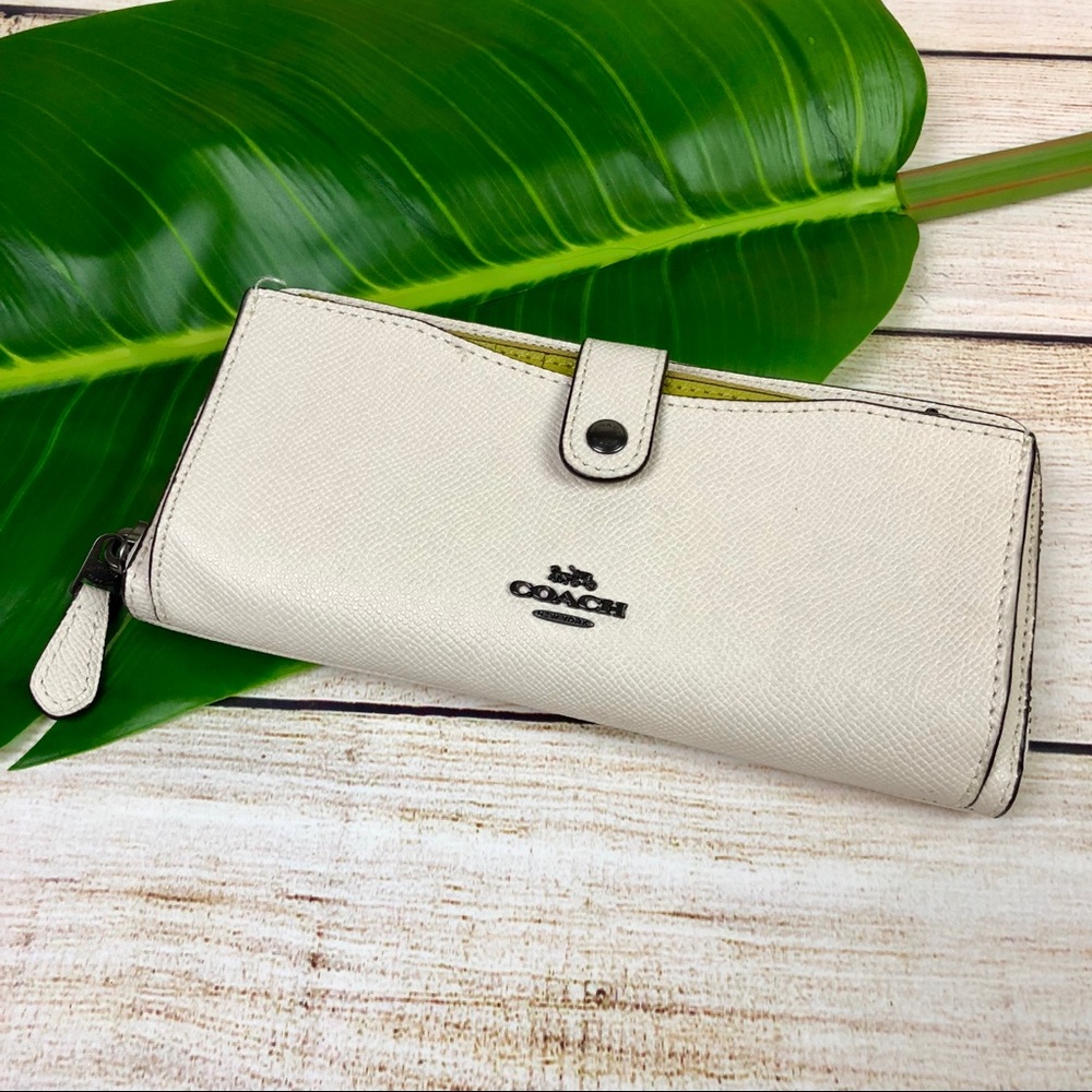 COACH • MULTIFUNCTION WALLET IN COLORBLOCK - Picture 1 of 8